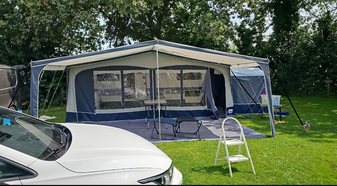 Dorema garda xl 270 voortent met luifel en uitbouw