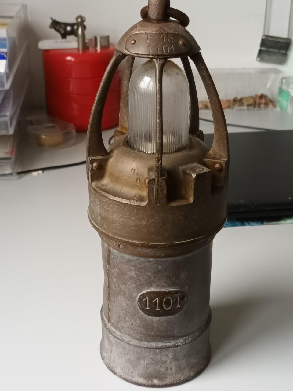 Zware mijnwerkerslamp