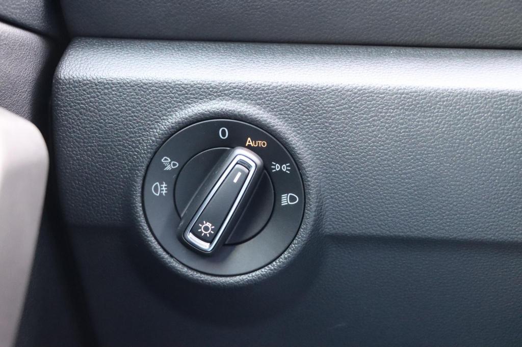 Volkswagen T-roc cabrio 1.5 tsi r-line 150pk dsg7 iq.light | stoel- en stuu