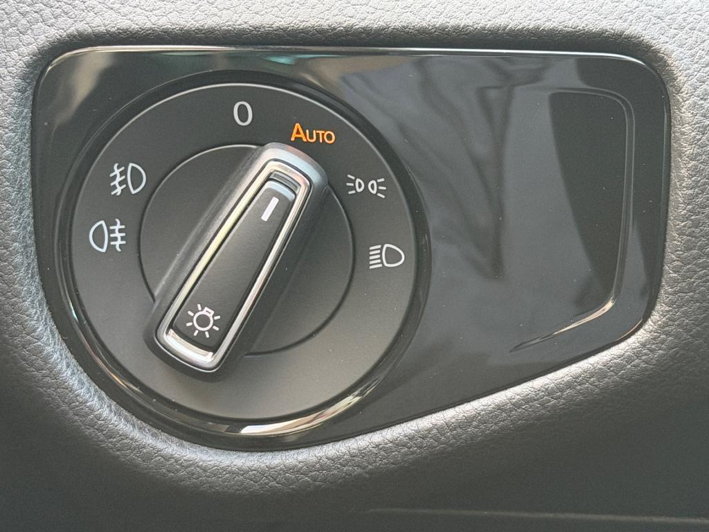 Volkswagen Golf 1.5 tsi highline | virtual | camera | adapt. cruise | carpl