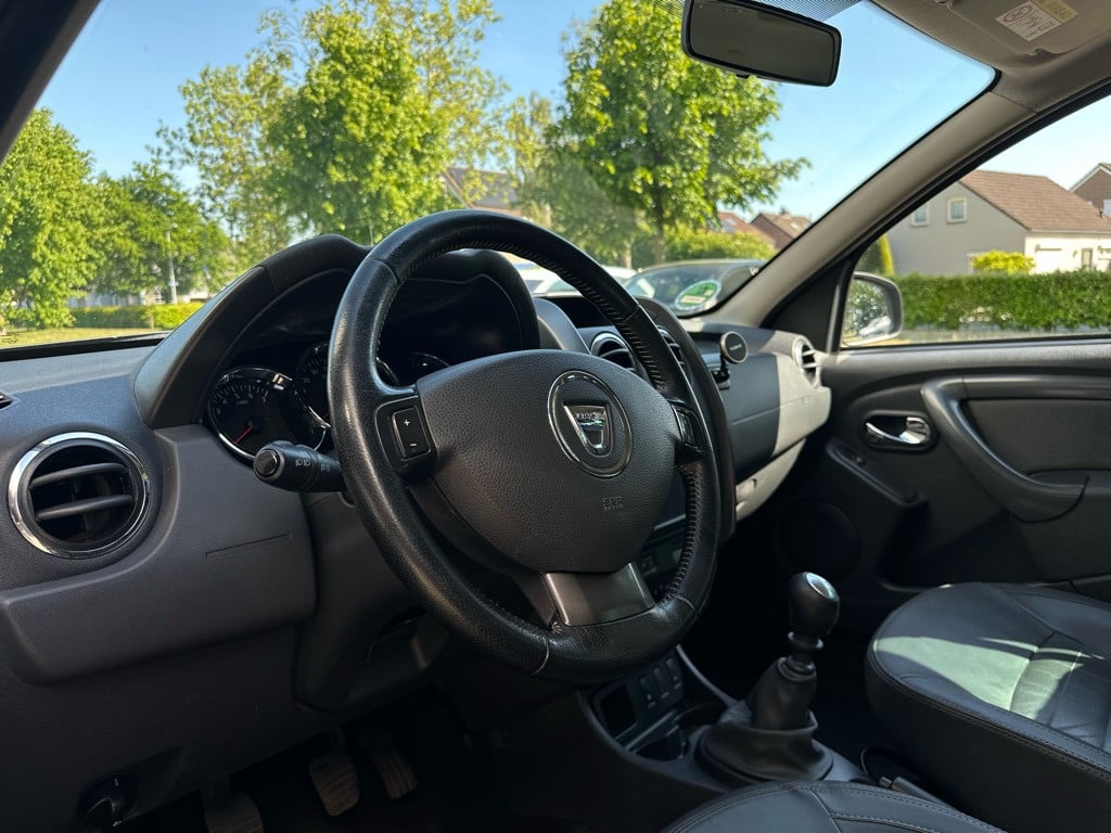 Dacia Duster 1.2 tce 4x2 prestige // schermradio // trekhaak //