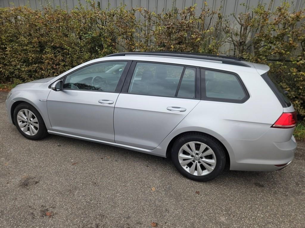 Volkswagen Golf 1.0 tsi 12v bluemotion technology