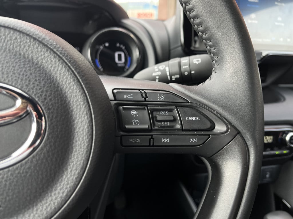 Toyota Yaris 1.5 hybrid executive | carplay | navi | stoelverw. | acc