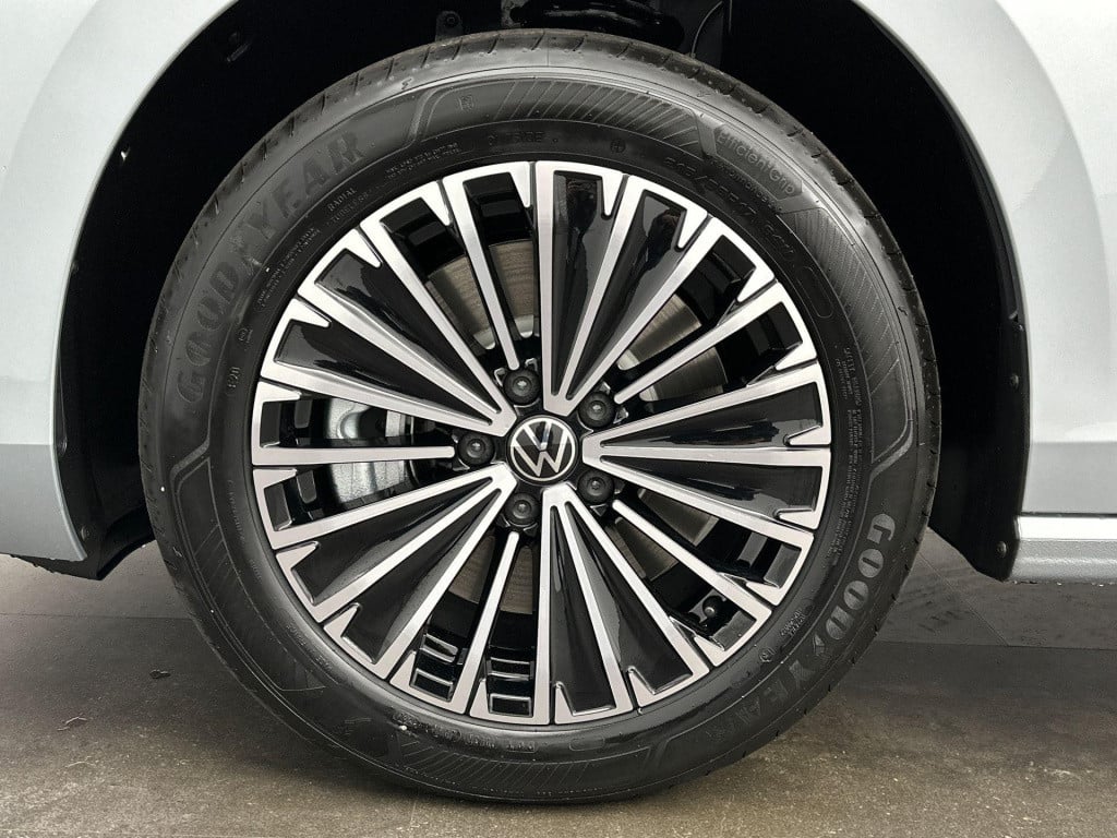Volkswagen Passat variant elegance business 1.5 ehybrid 150 kw / 204 pk var