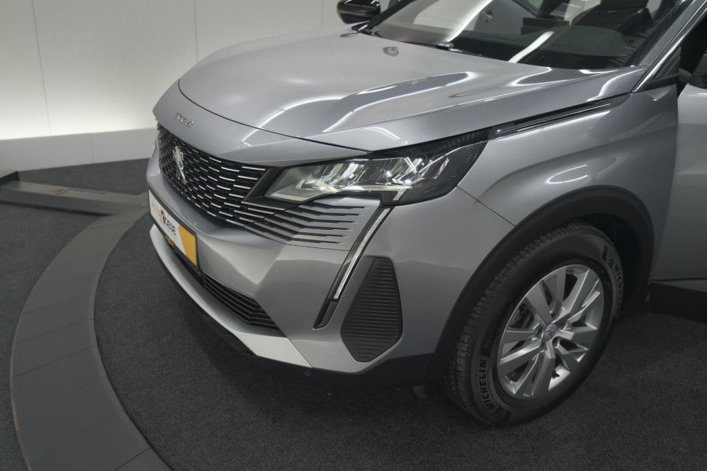 Peugeot 5008 puretech 130 eat8 active pack | 7 zitplaatsen | camera | apple