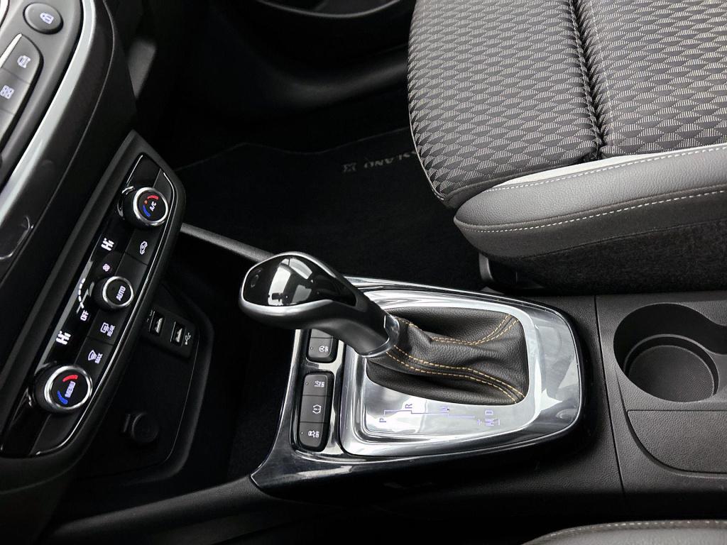 Opel Crossland X 1.2 turbo innovation | trekhaak | achteruitrijcamera | lag