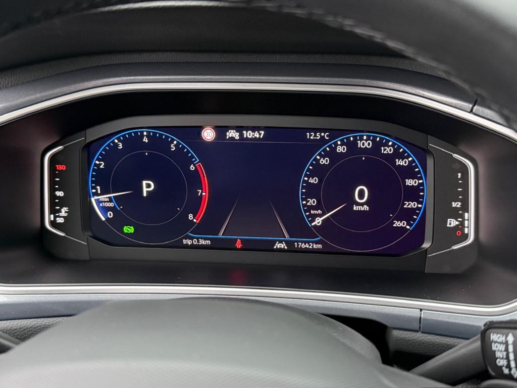 Volkswagen T-roc 1.5 tsi 150pk dsg style carplay | camera | keyless | elek.