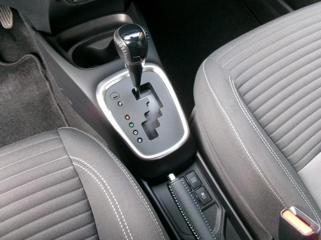 Toyota Yaris 1.5 hybrid clima, camera, multimedia, bluet.