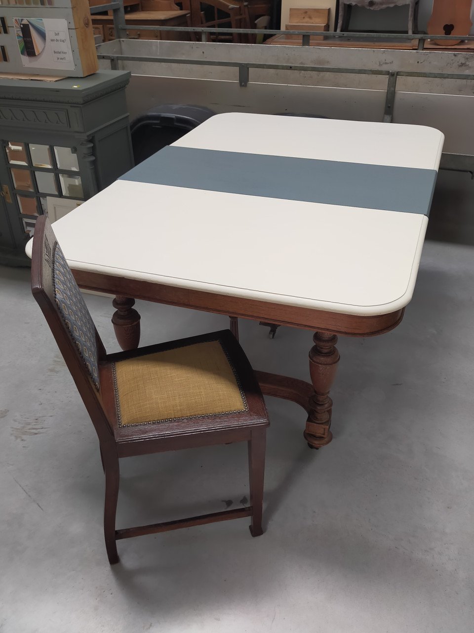 Eetkamerset (tafel + 6 stoelen)