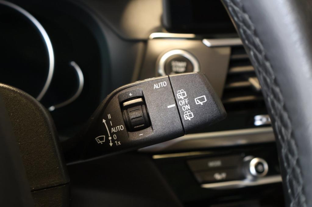 BMW X3 xdrive20i high executive nl auto, pano, trekhaak, stoelverw, led, el