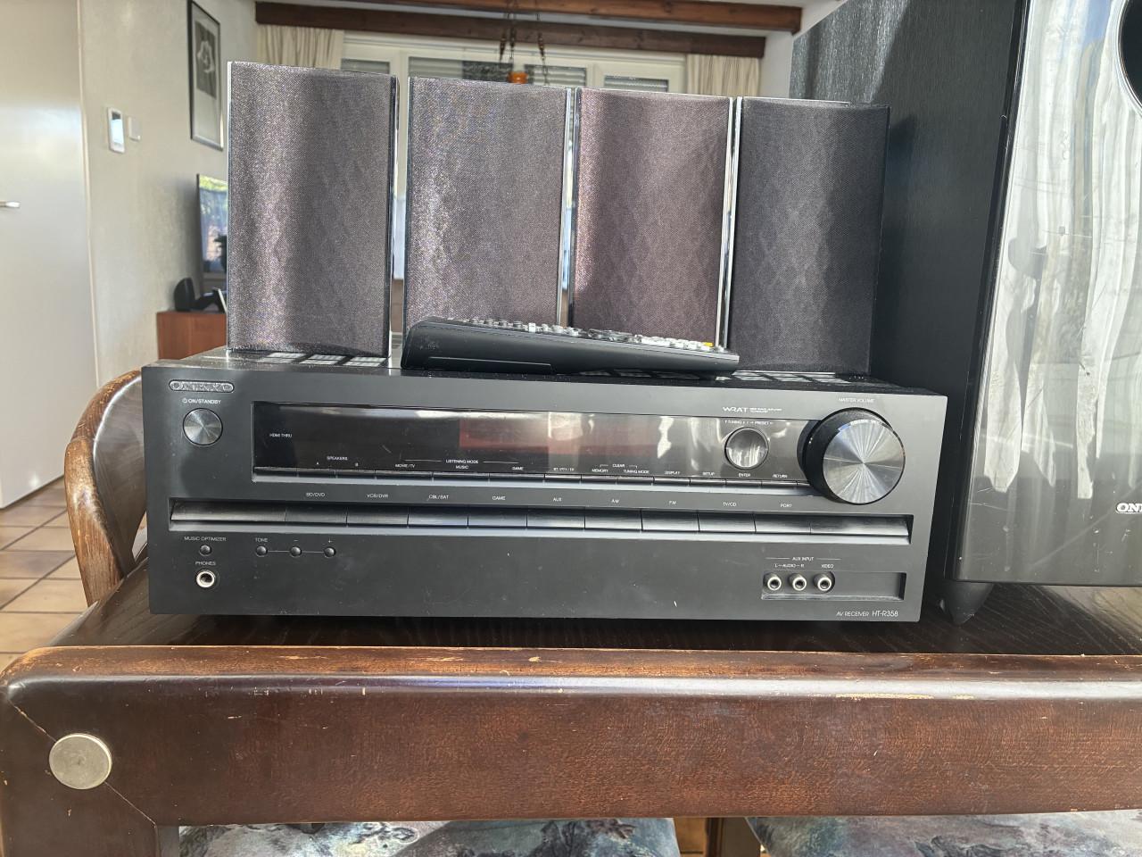 ONKYO home cinema set