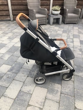 Hondenbuggy / hondenwandelwagen gratis af te halen