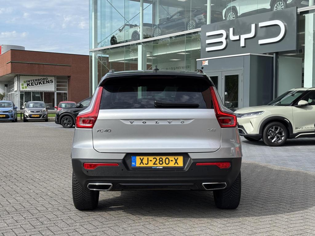 Volvo XC40 2.0 t4 r-design