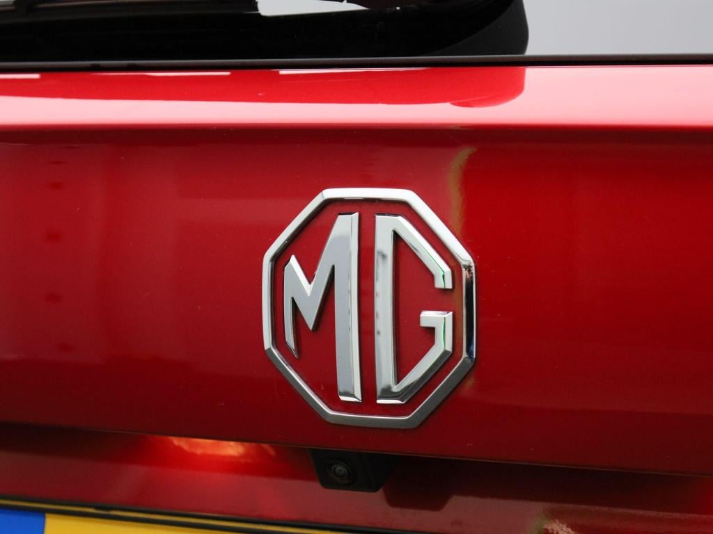 MG ZS mg hybrid+ 1.5 hybrid+ luxury