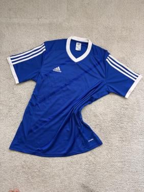 Adidas voetbal shirt maat L