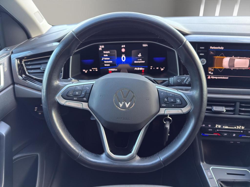 Volkswagen Polo 1.0 tsi style | camera | parkeersensors | airco (automatisc