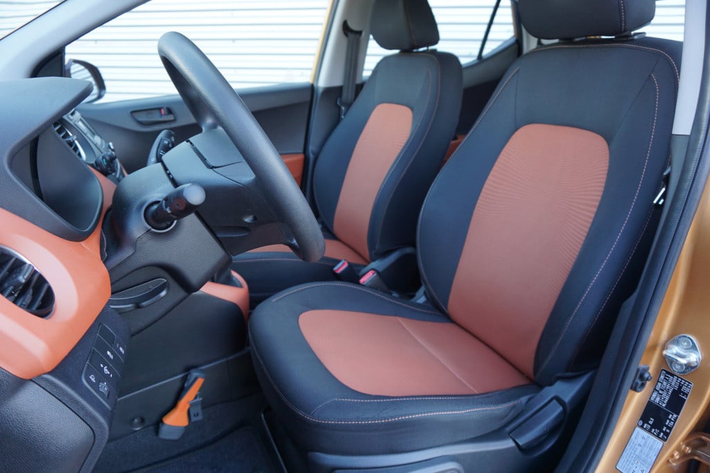Hyundai I 10 1.0i i-motion comfort climate / cruise / parkeers. / nap