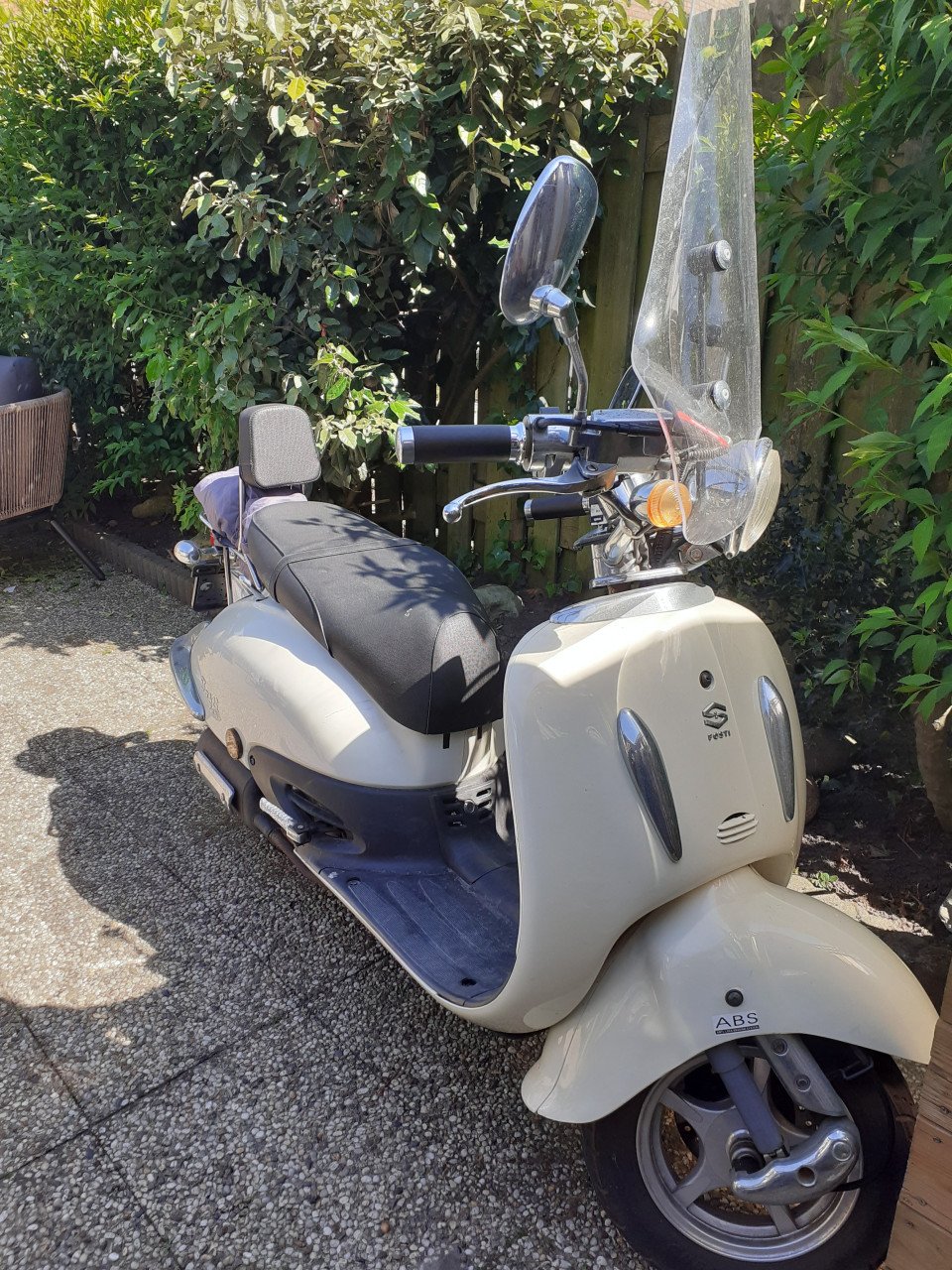 Retro Scooter