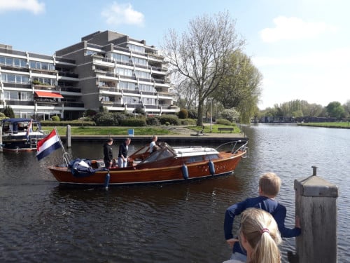 Zweedse spitsgatter 8m mahonie/eiken – opknapper