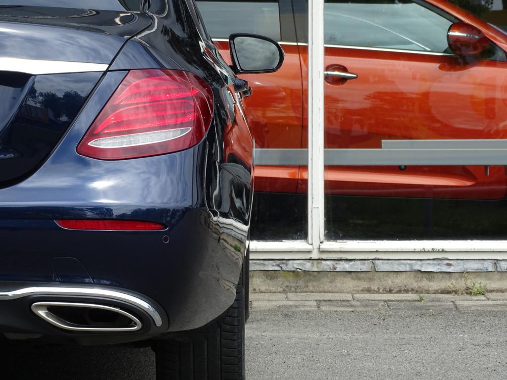 Mercedes-Benz E-Klasse 200 ambition | pano | ambient lighting | el. trekhaa