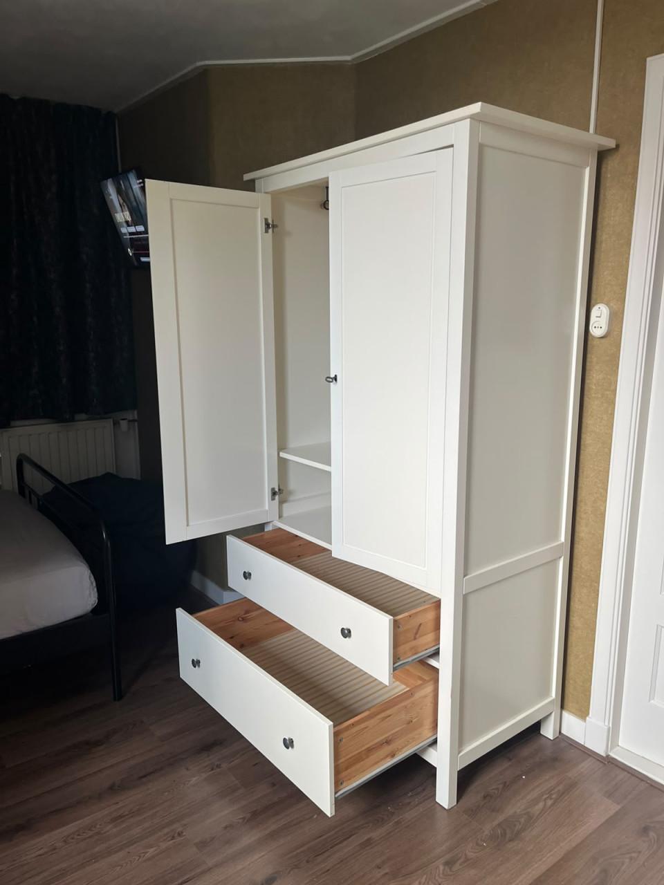 Kledingkast Ikea Hemnes