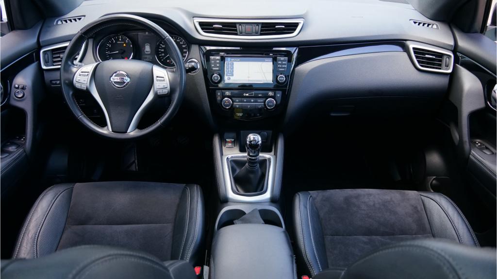 Nissan Qashqai 1.2 n-connecta rijklaar incl garantie