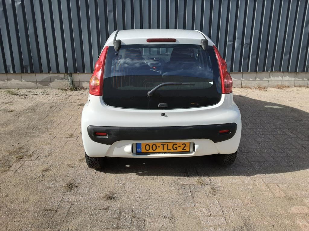 Peugeot 107 1.0-12v xs