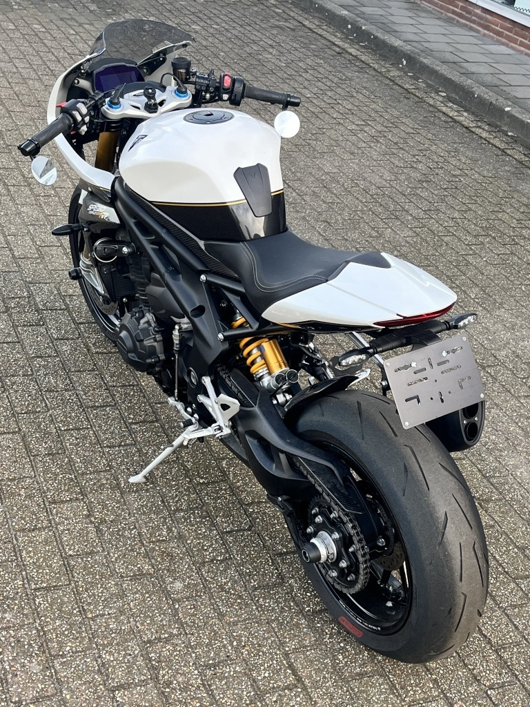 Triumph Speed Triple 1200 rr
