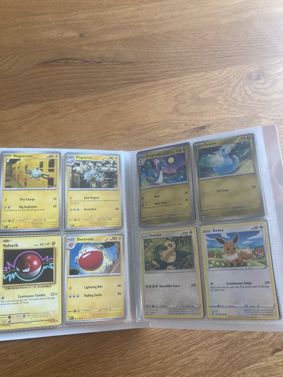 Map met Pokemon kaarten