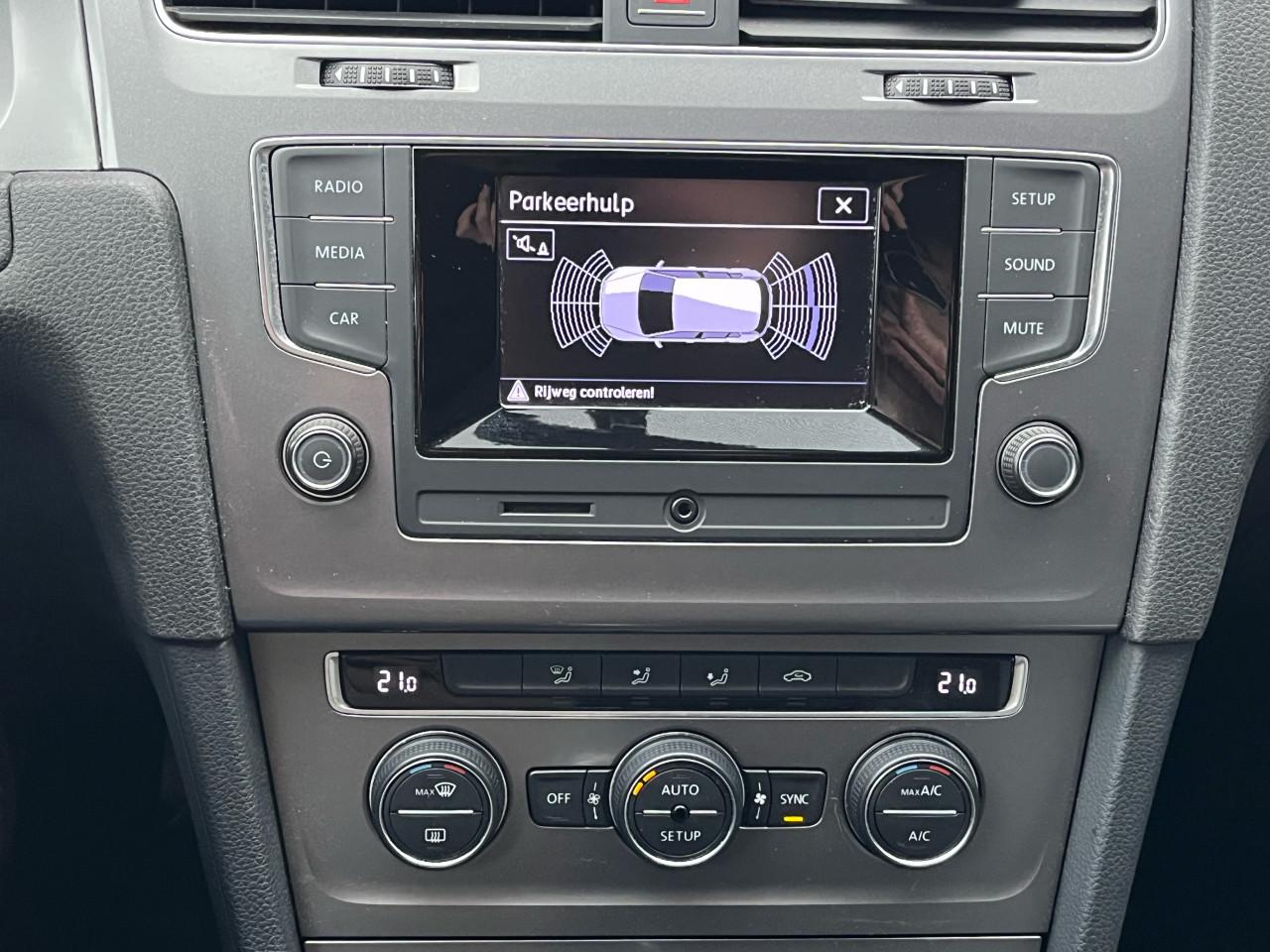 VW Golf7 1.2 tsi R-line pakket 18inch PDC APK 09/26