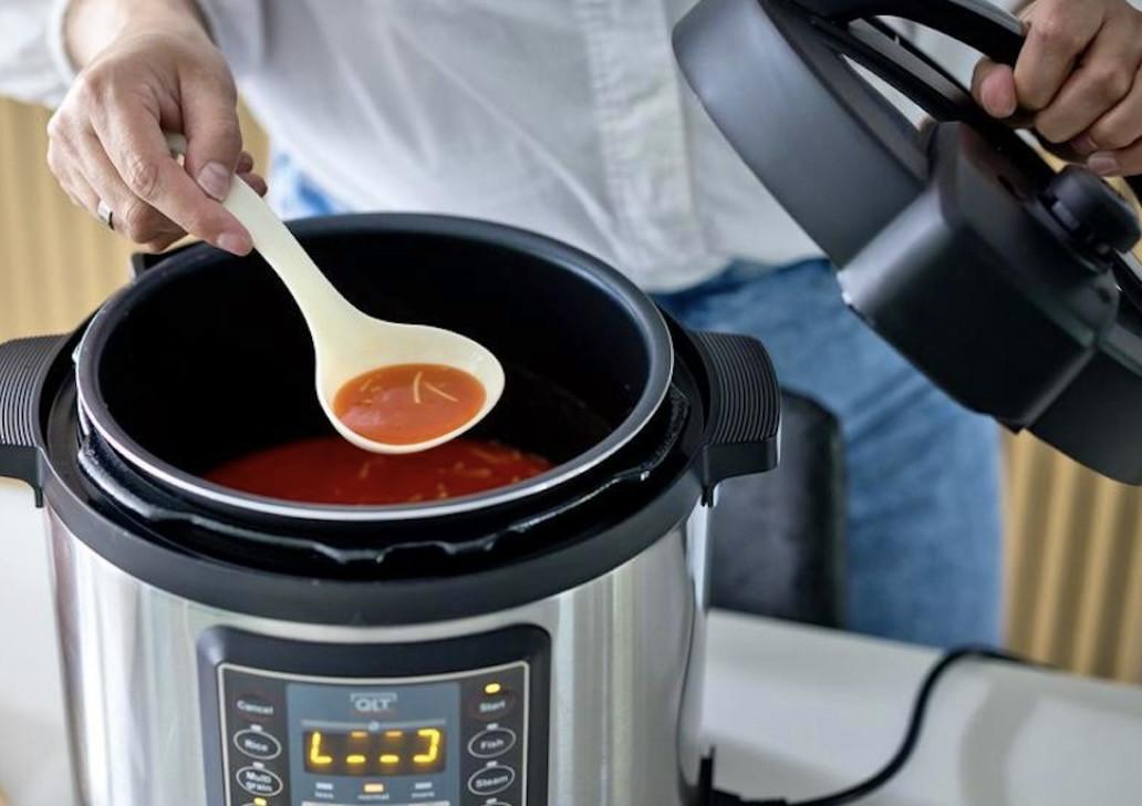 QLT Multicooker / 5,7 liter / Gloednieuw