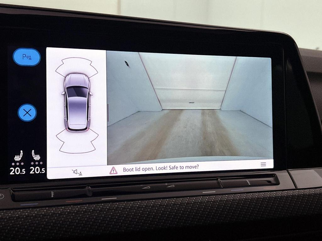 Volkswagen Golf 1.5 etsi r-line business | automaat | panoramadak | navigat