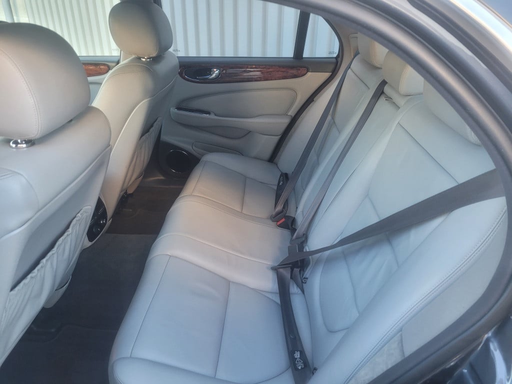 Jaguar Xj 3.0 v6 sport