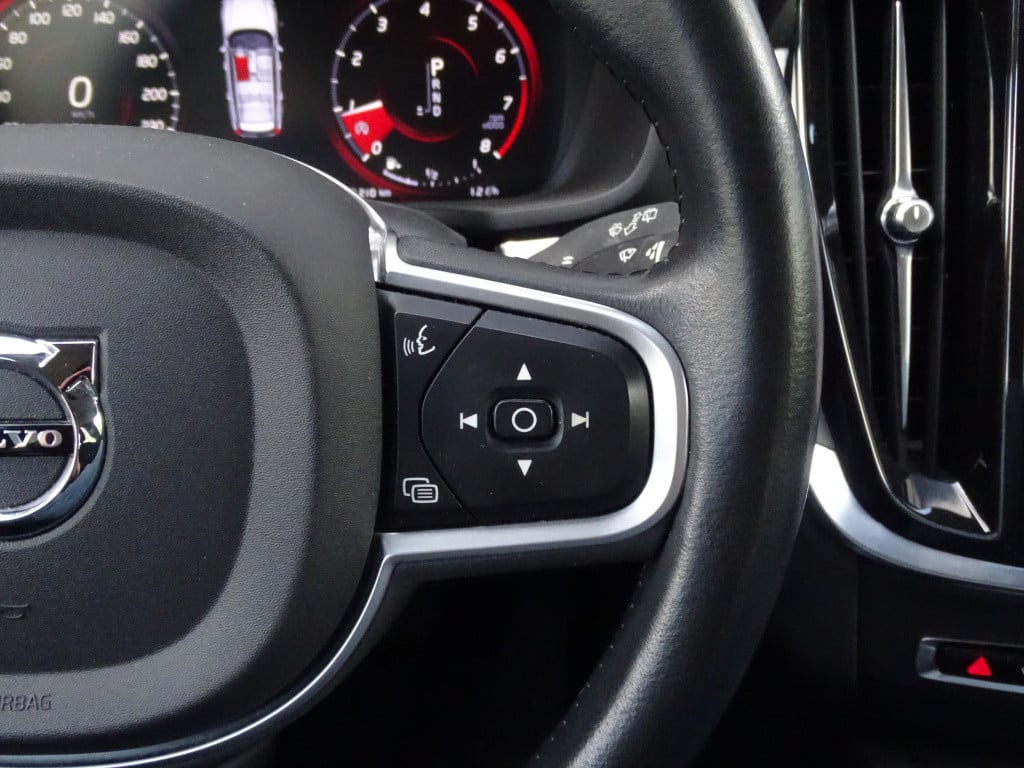 Volvo V60 2.0 t4 automaat business pack connect | apple carplay/android aut
