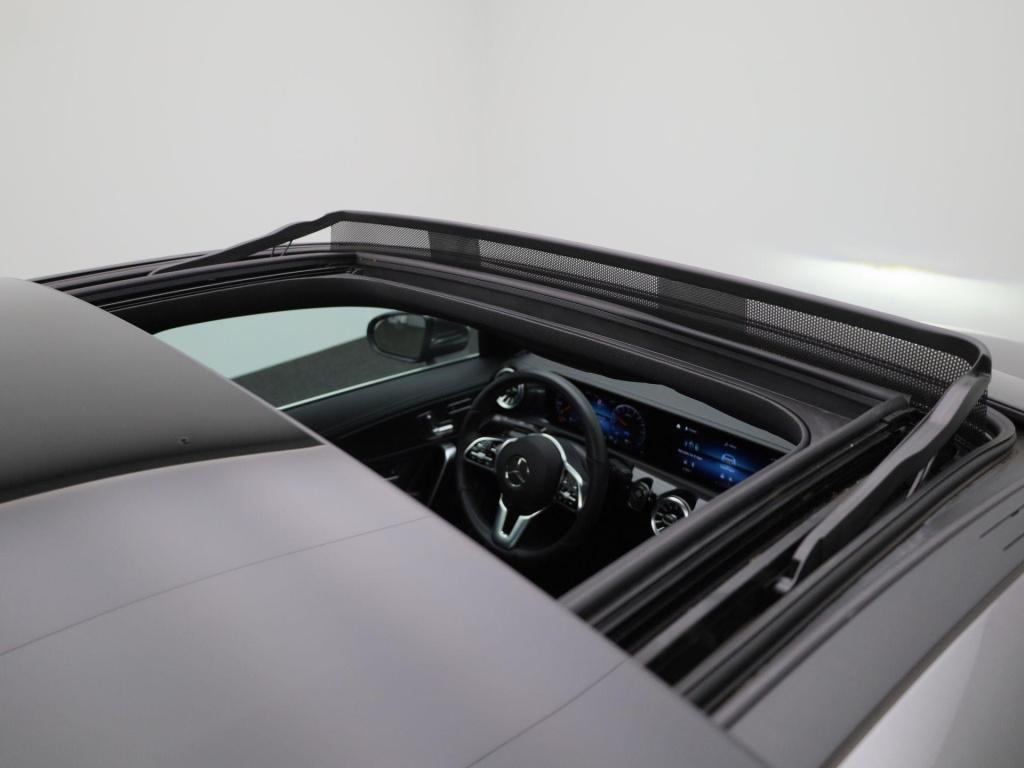 Mercedes-Benz Cla 250 e luxury line | automaat | panoramadak | apple carpla