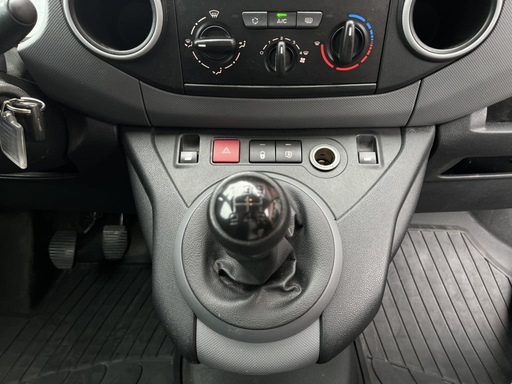 Peugeot Partner 122 1.6 bluehdi 100 l2 première s&s | marge! | trekhaak | a