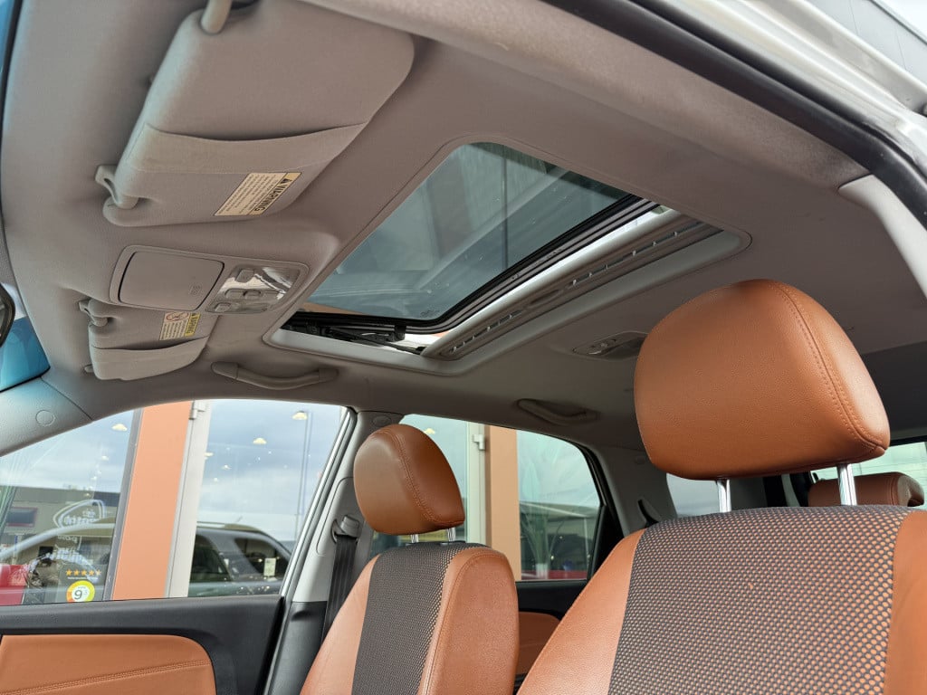 Kia Sportage 2.0 cvvt fifteen | stoelverwarming | schuif/kantel dak | leder