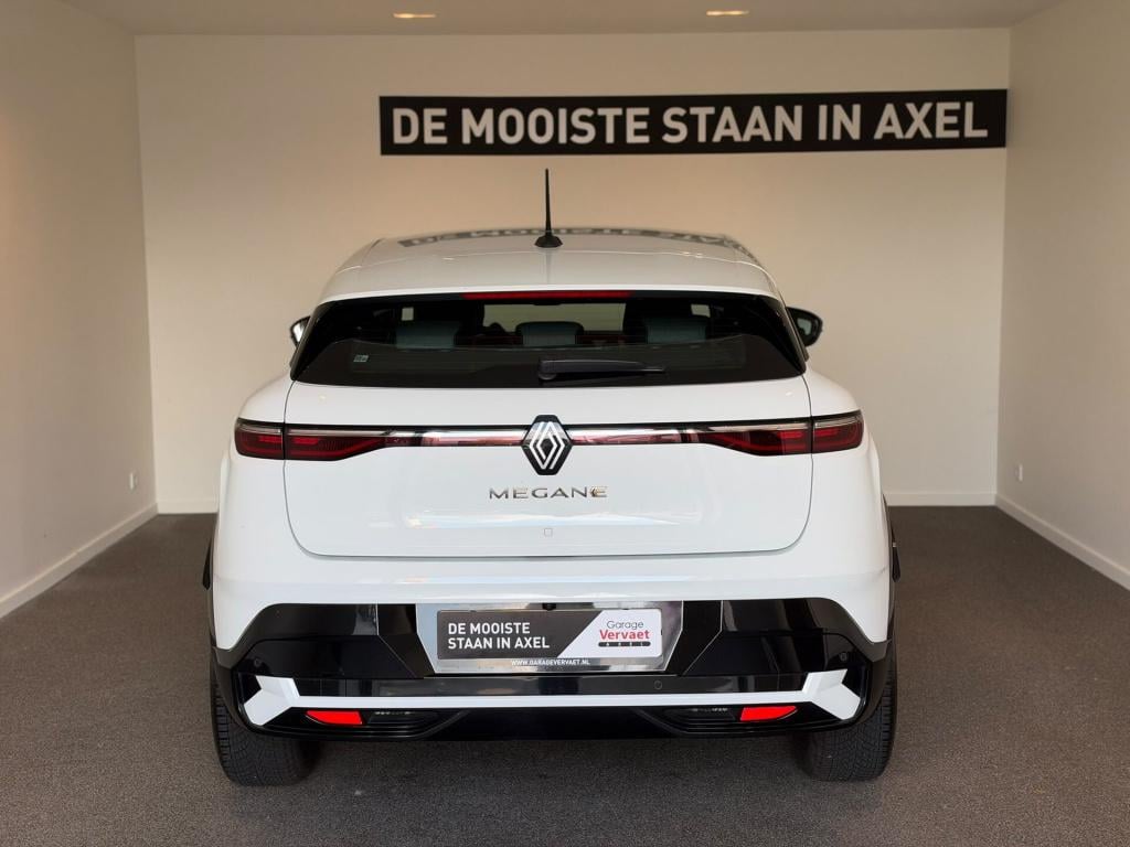 Renault Megane E-tech ev40 standard charge equilibre
