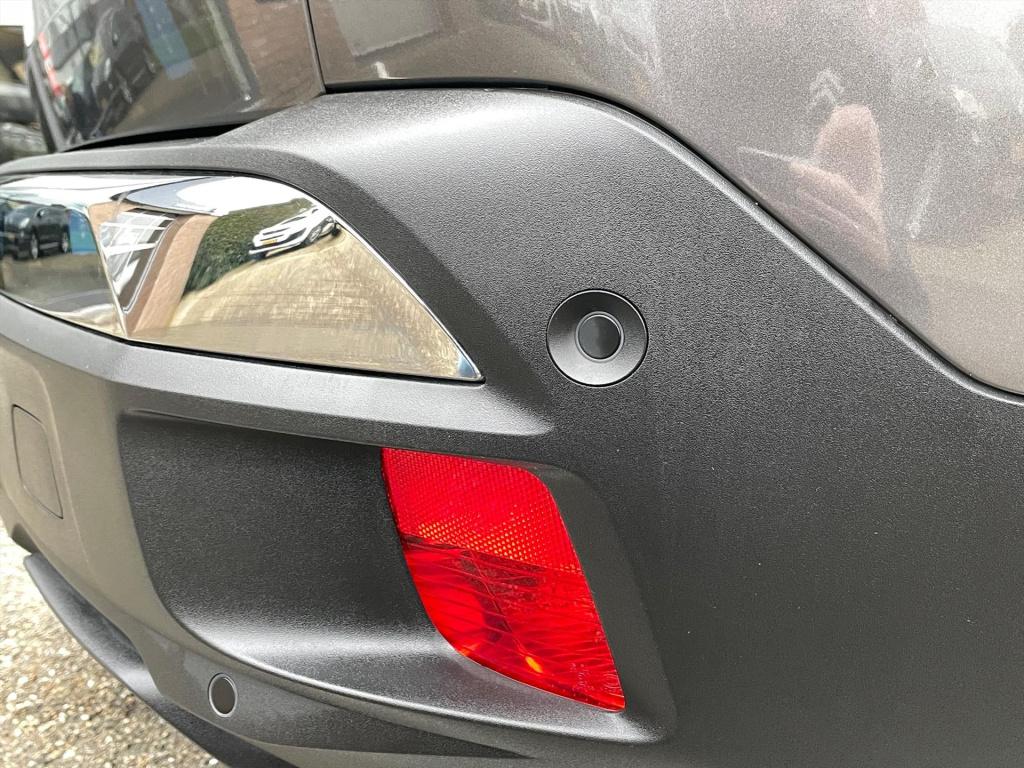 Peugeot 3008 allure 1.2-130pk automaat (eat8) apple carplay & android auto 