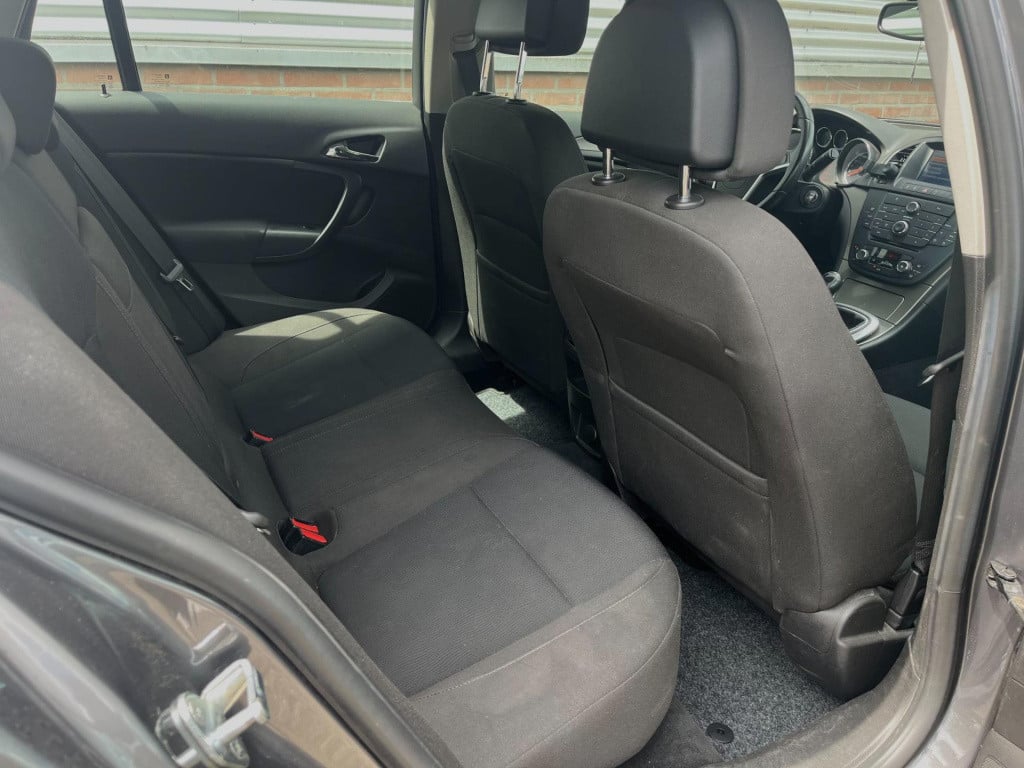 Opel Insignia sports tourer 1.6 t sport | trekhaak | nwe apk
