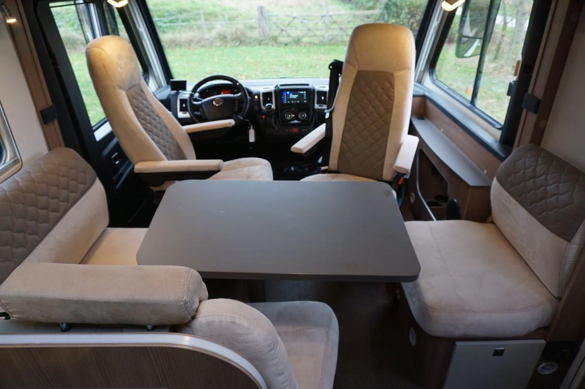 Burstner Ixeo 744 9 Traps Automaat 2020 met 36.000km