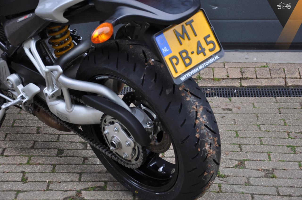 Ducati Monster S2R 1000 9500 kilometers!