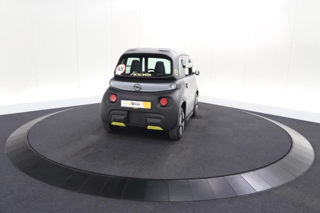 Opel Rocks-e base | vanaf 16 jaar | panoramadak | led | ventilatie | two-to
