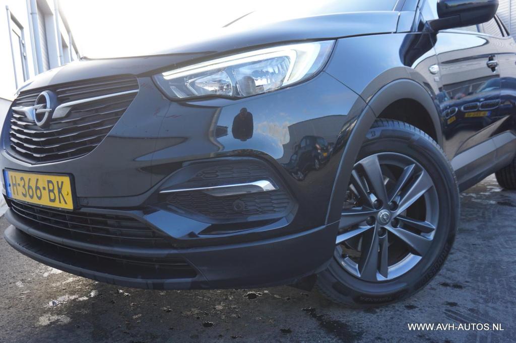 Opel Grandland X 1.2 turbo 120 jaar edition