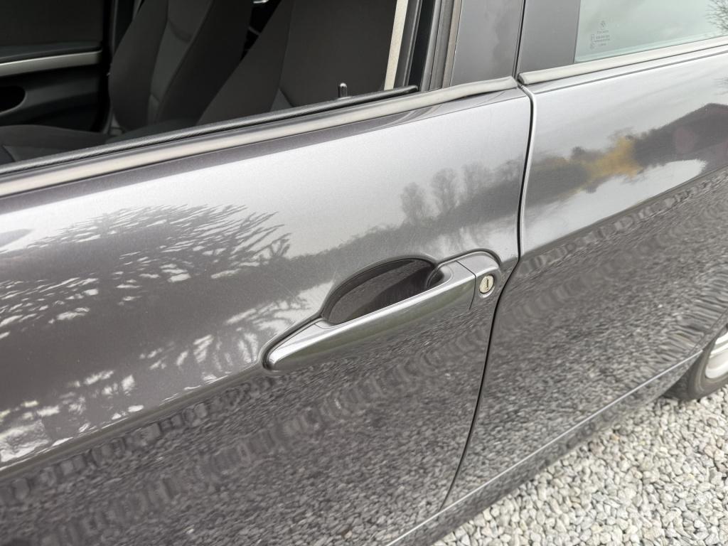 BMW 3-serie 320i 150pk executive sedan