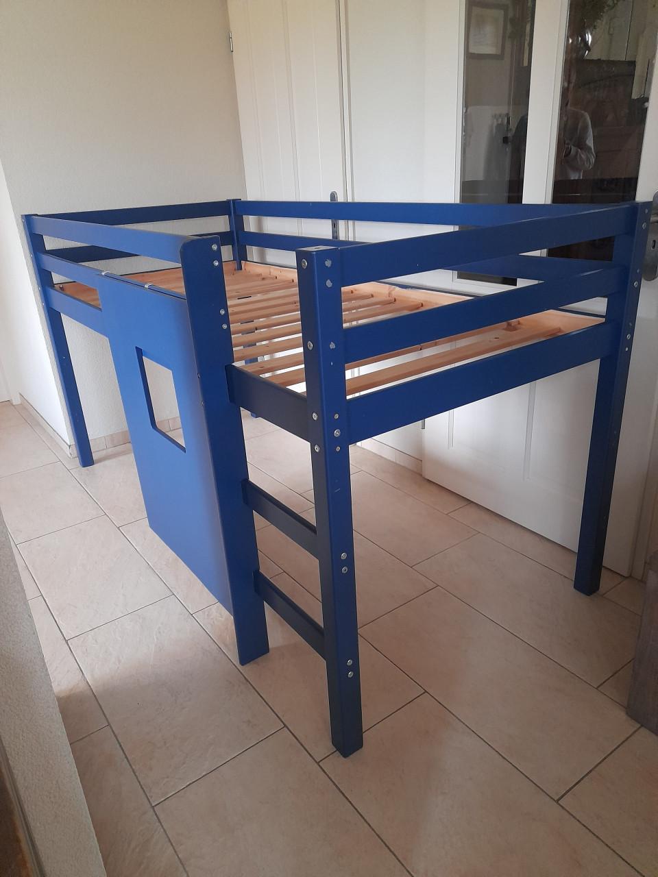 Half hoog slaper 90 x 200  ( in goede staat )