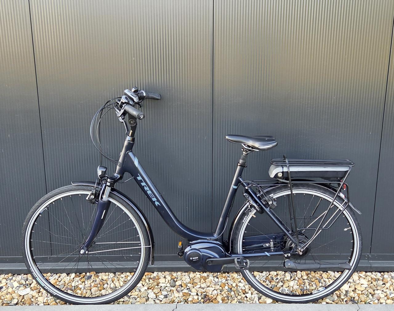 Mooie nette Trek 450+ Hybrid Bosch Active Line 400Wh  53cm