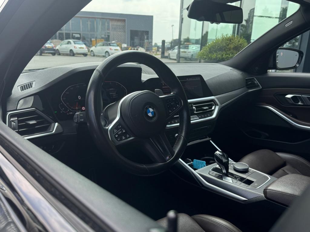 BMW 3-serie touring 330i introduction high executive * panoramadak * 360 ca