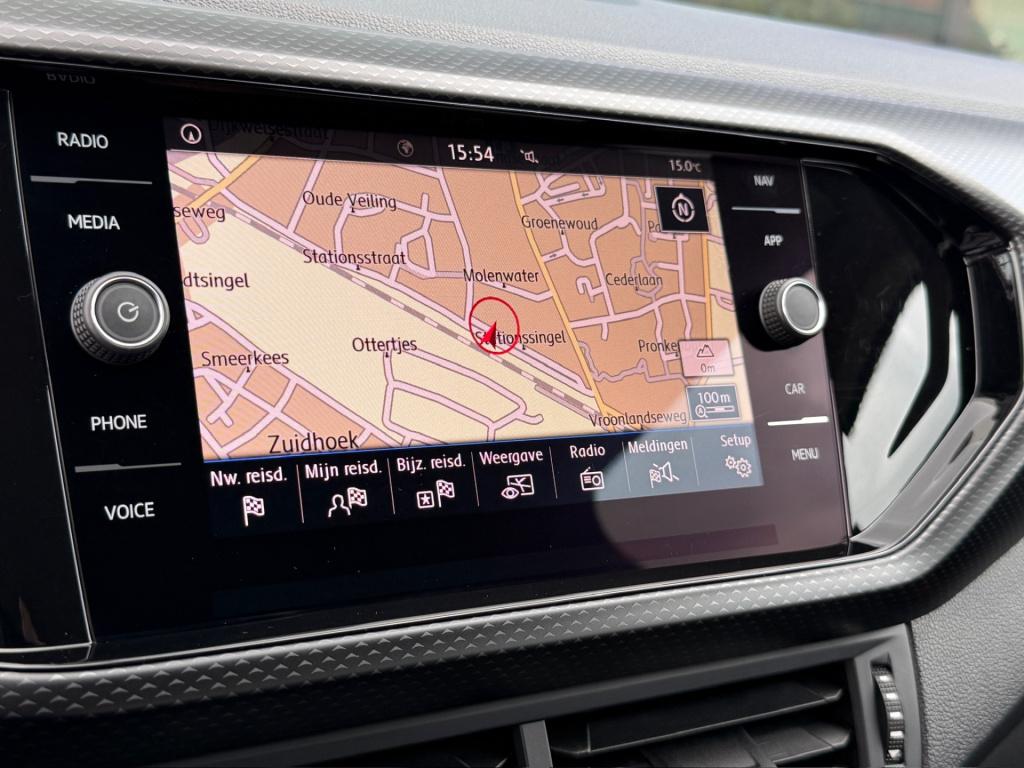 Volkswagen T-cross 1.0 tsi life | trekhaak | navi | adap. cruise | dode hoe