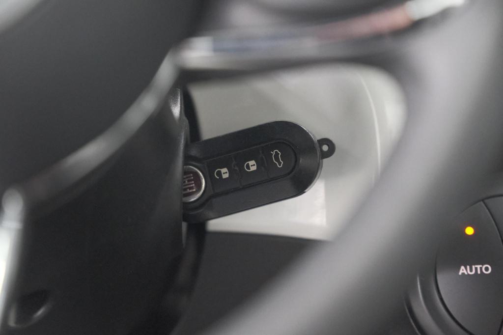 Fiat 500 1.0 hybrid dolcevita | panoramadak | climate control | apple carpl